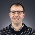 Portrait of man with glasses 